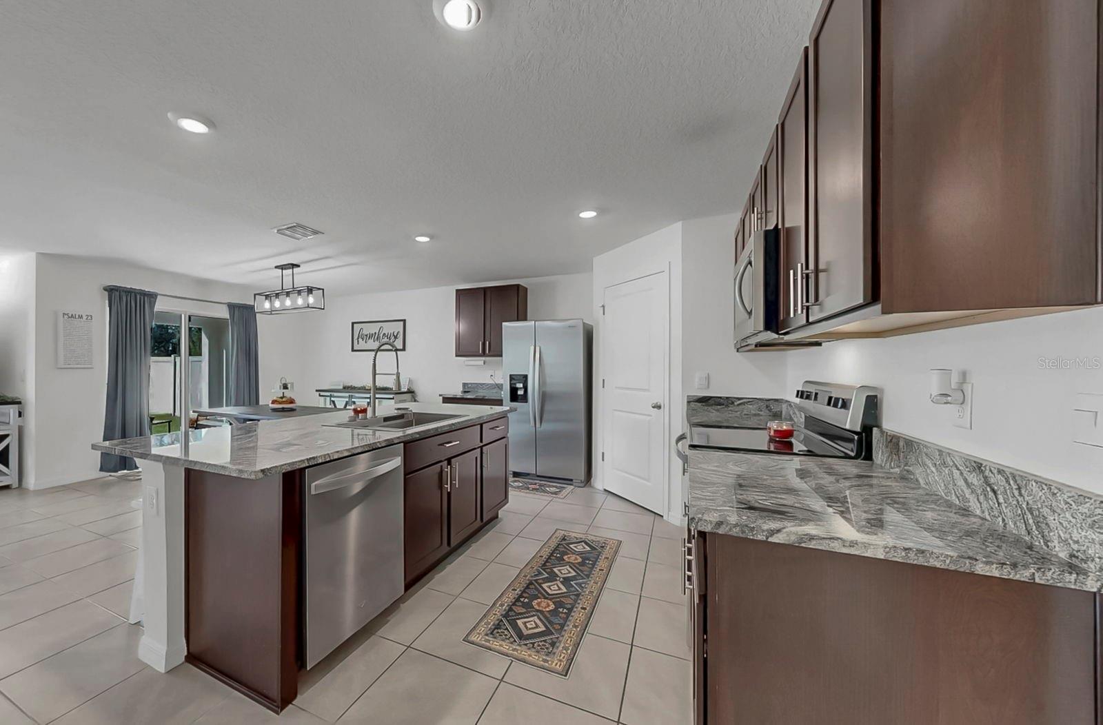 3281 SILVER DATE DR — photo 13