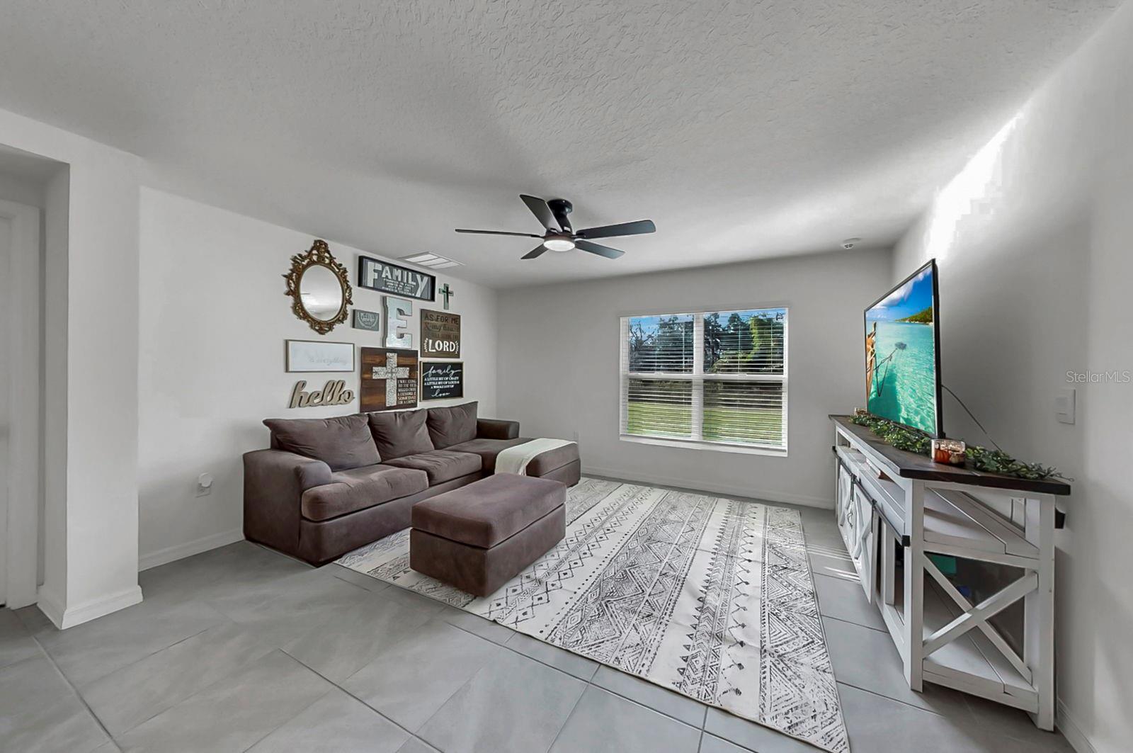 3281 SILVER DATE DR — photo 8