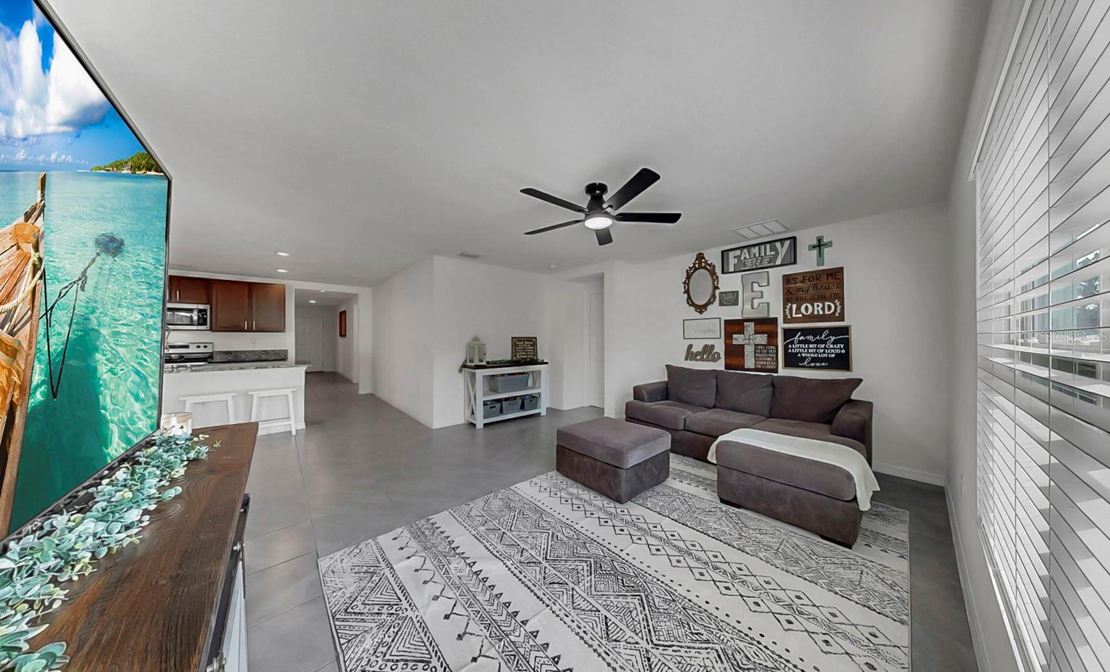 3281 SILVER DATE DR — photo 9