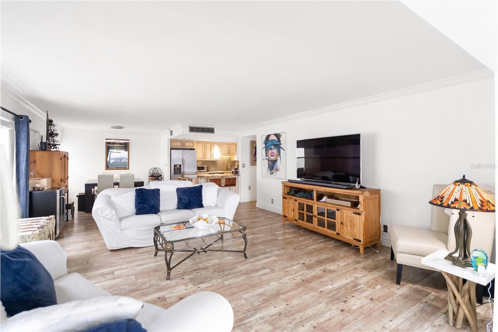 1750 BENJAMIN FRANKLIN DR #6G — photo 34