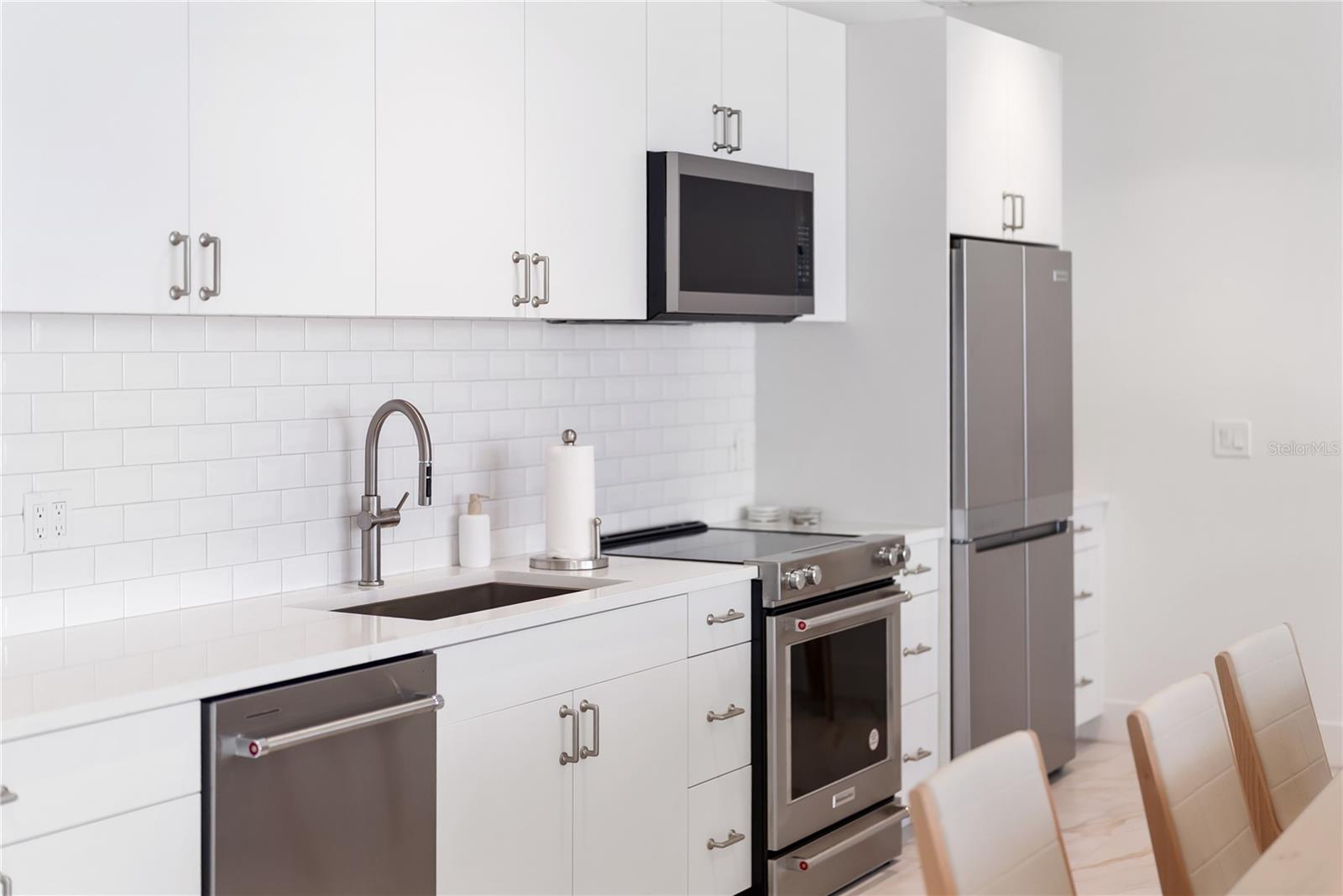 1750 BENJAMIN FRANKLIN DR #6G — photo 15