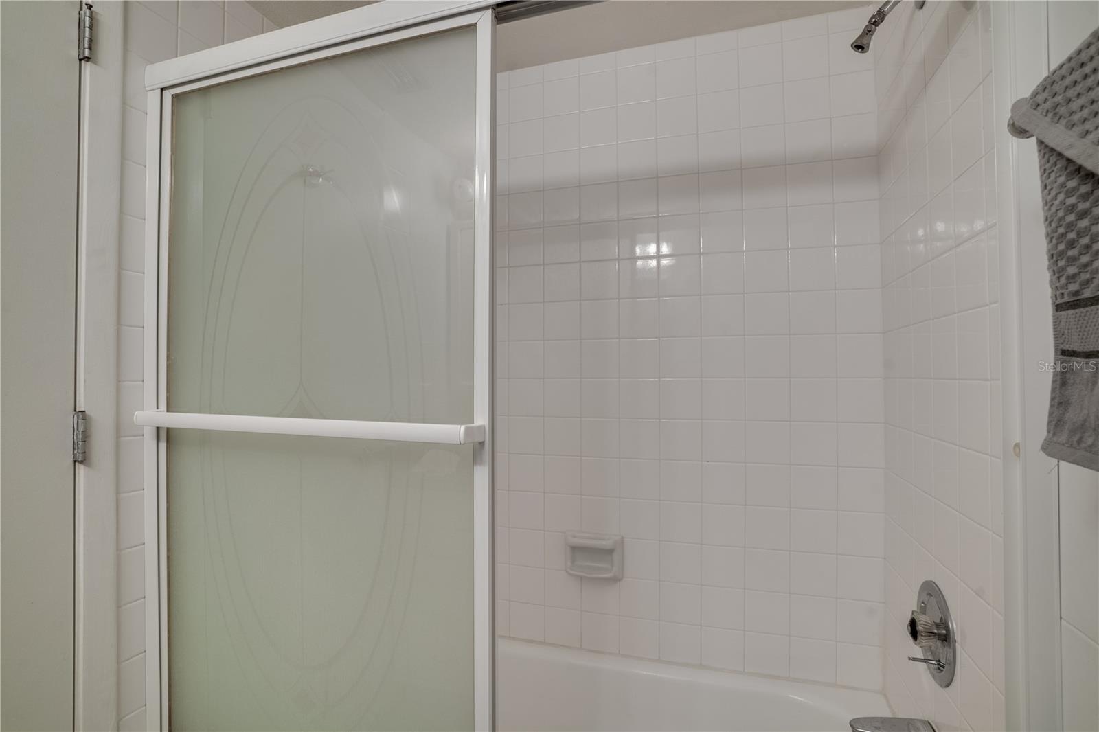 117 E CYPRESS CT #117 — photo 17