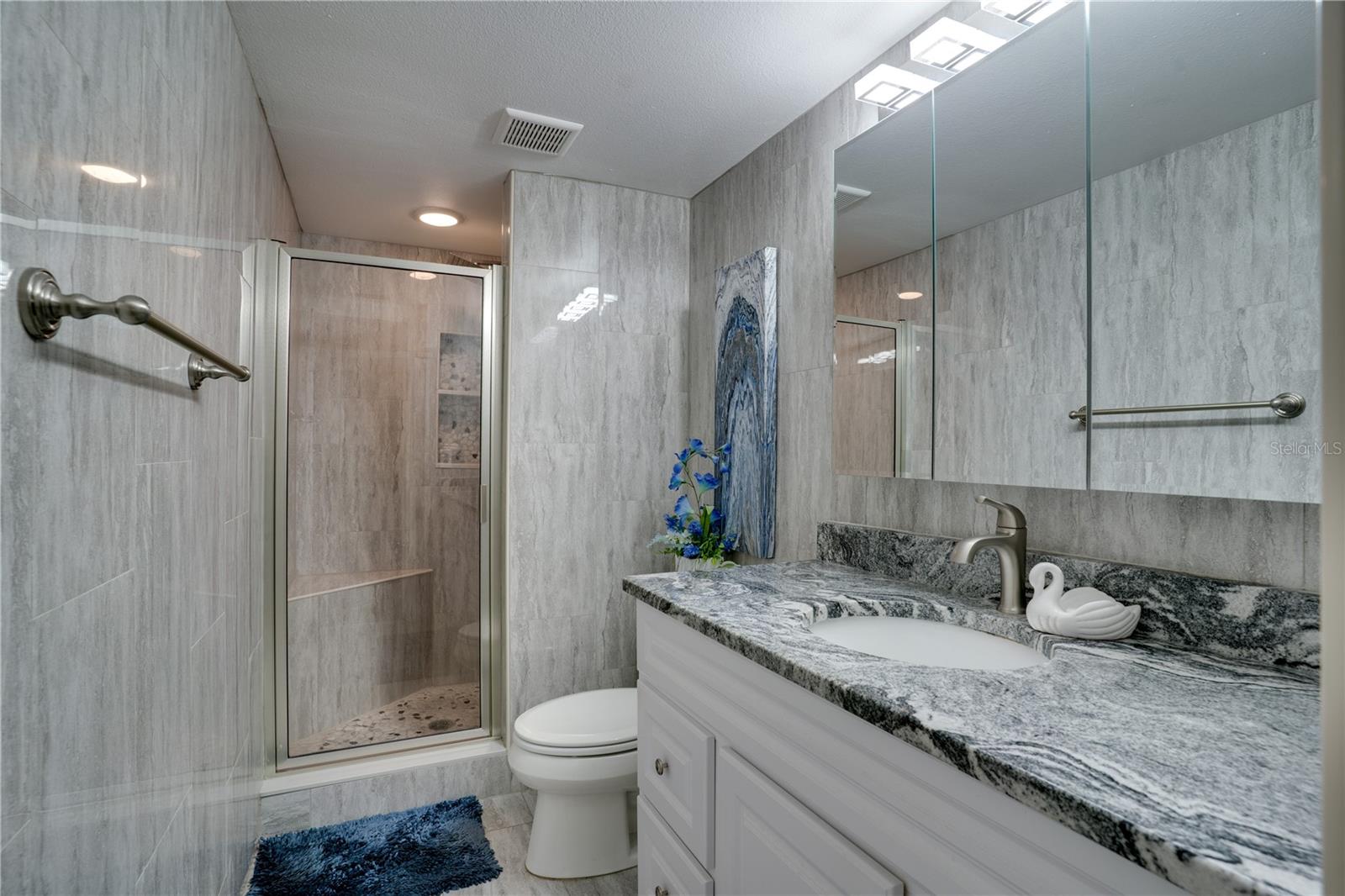 117 E CYPRESS CT #117 — photo 13