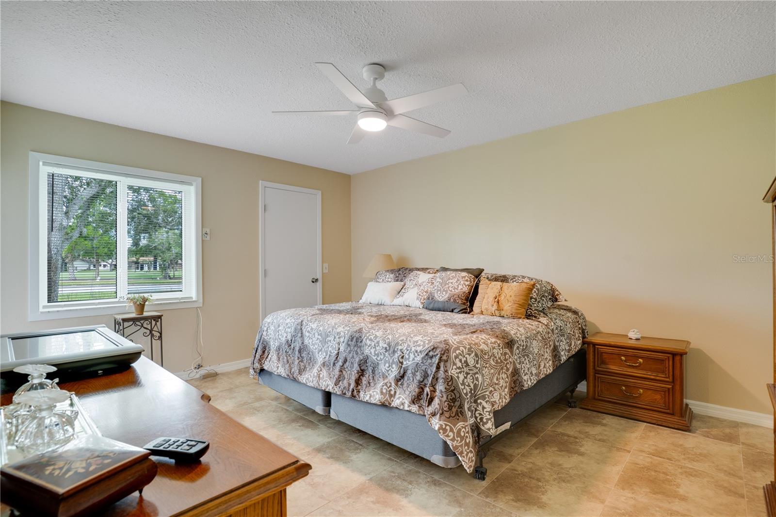 117 E CYPRESS CT #117 — photo 11