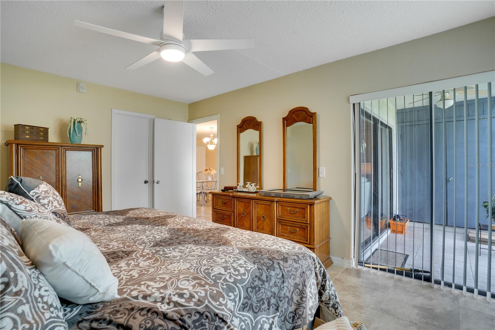 117 E CYPRESS CT #117 — photo 12