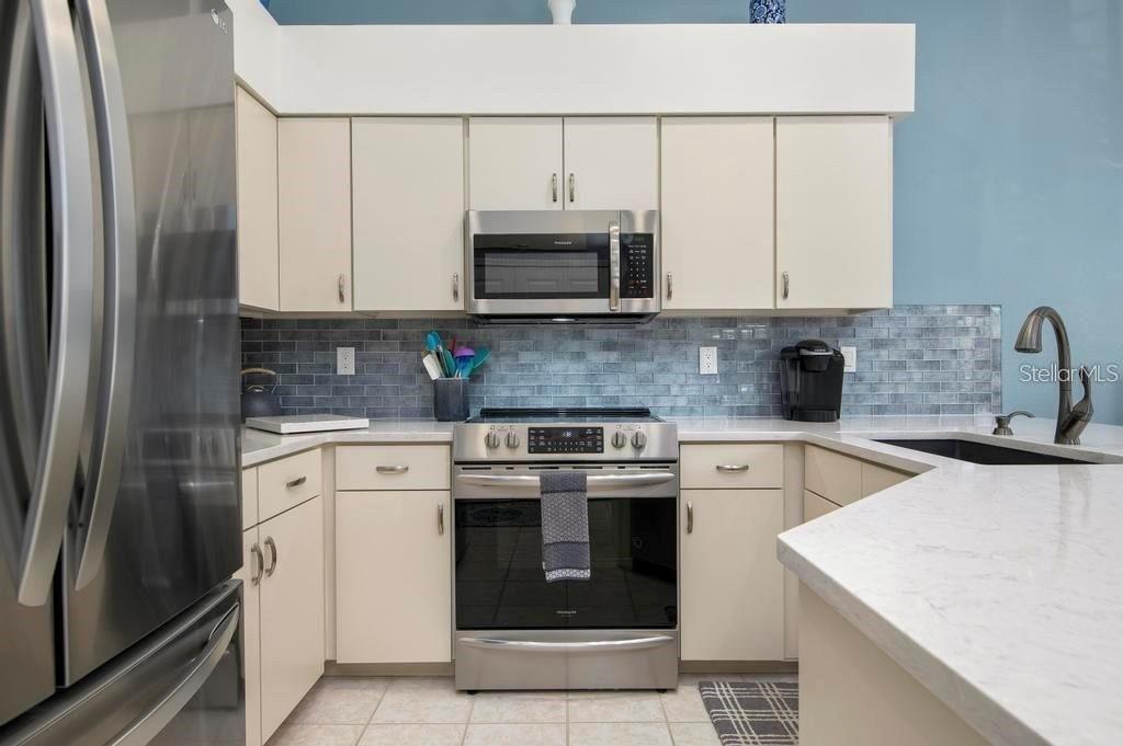 1811 HIGHLAND RD — photo 12
