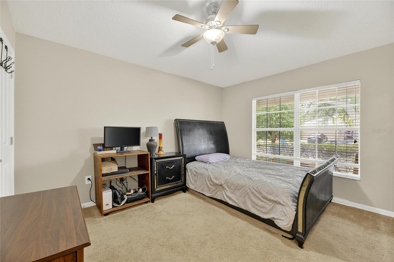 424 DOWN PINE DR — photo 24