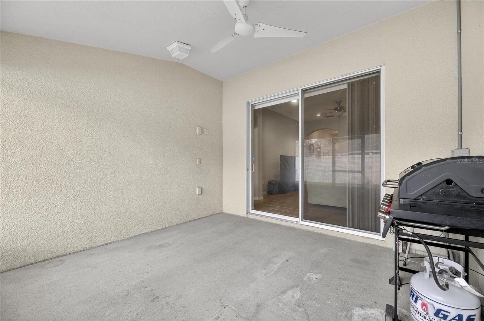 424 DOWN PINE DR — photo 29