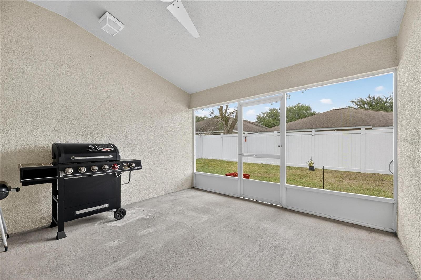 424 DOWN PINE DR — photo 28