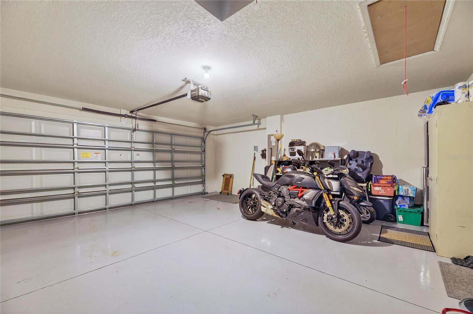 424 DOWN PINE DR — photo 34