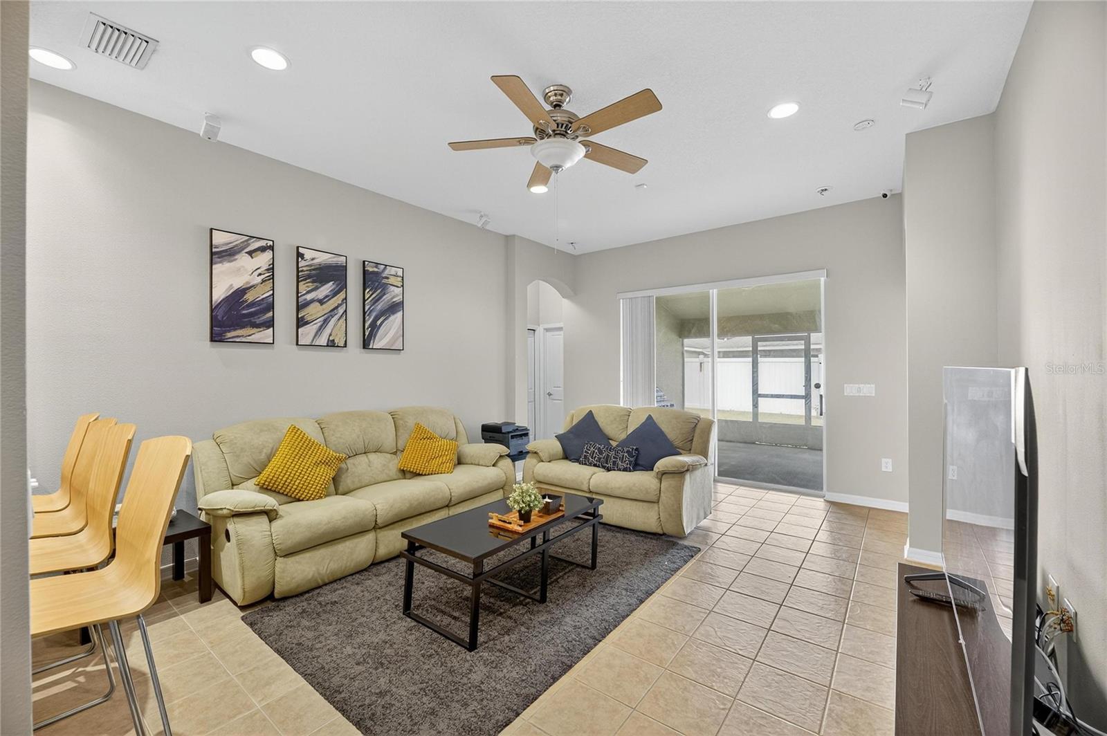424 DOWN PINE DR — photo 15