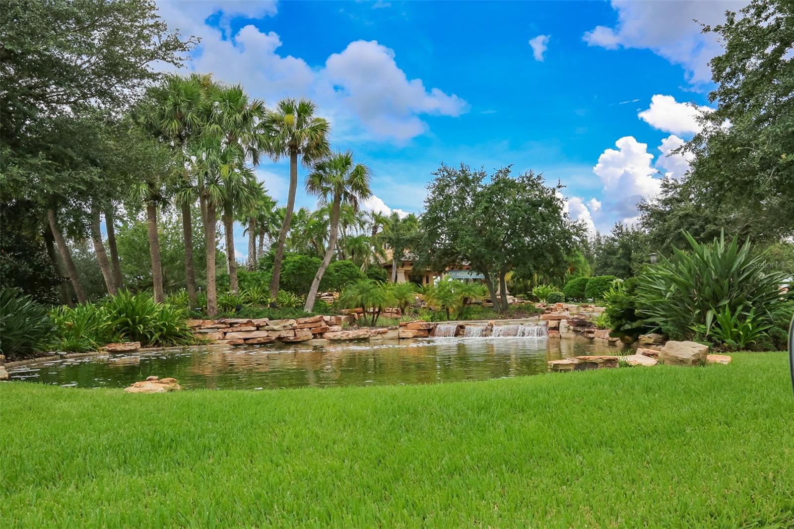 15948 COBBLE MILL DR — photo 48