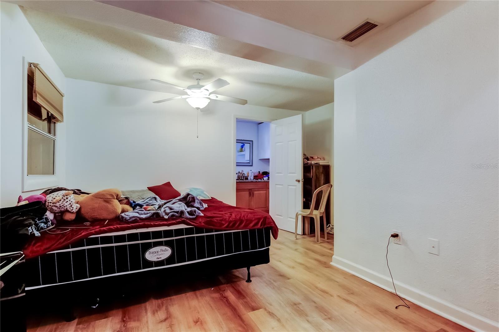 4532 DEVONSHIRE RD — photo 21