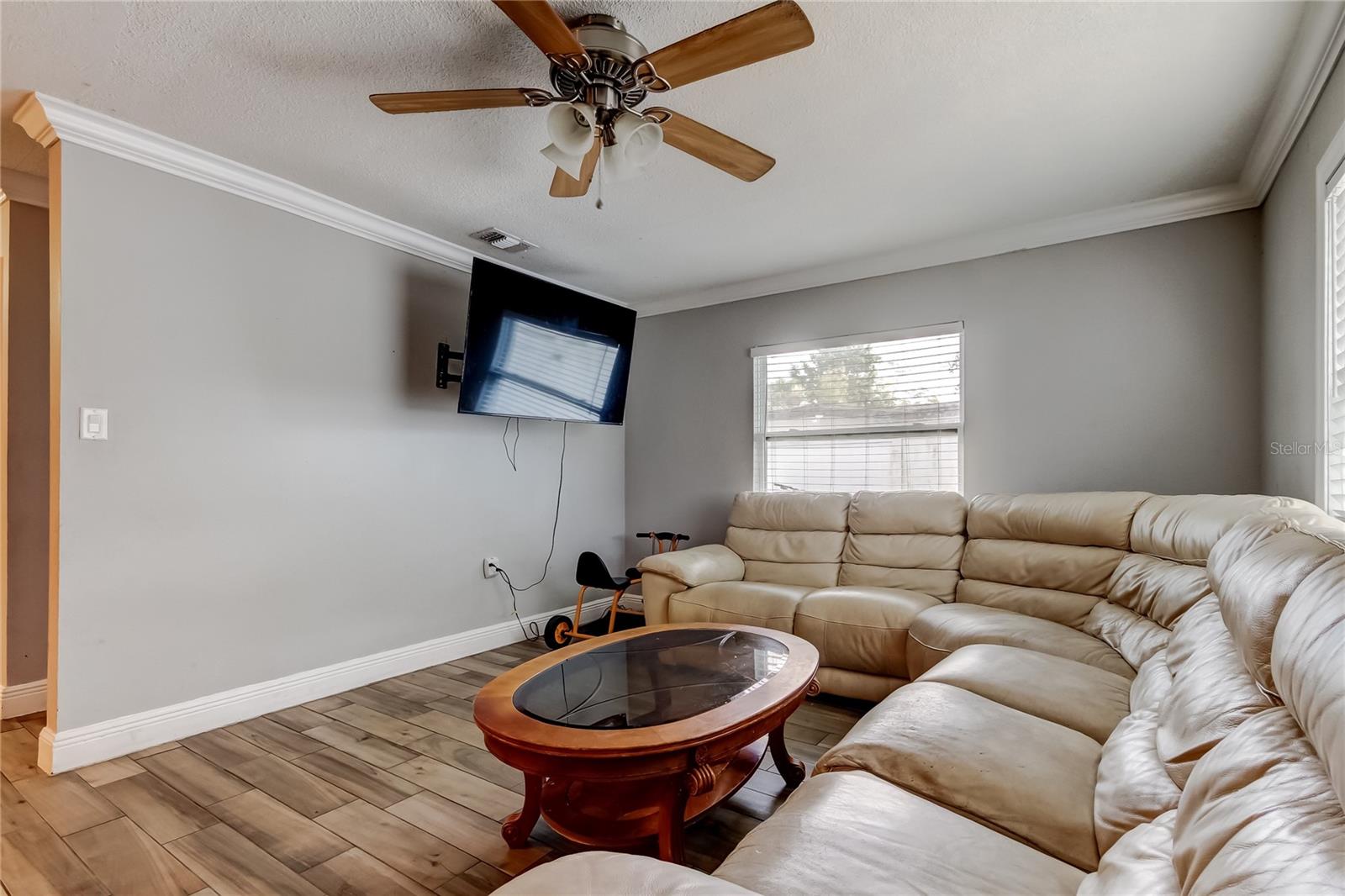 4532 DEVONSHIRE RD — photo 4