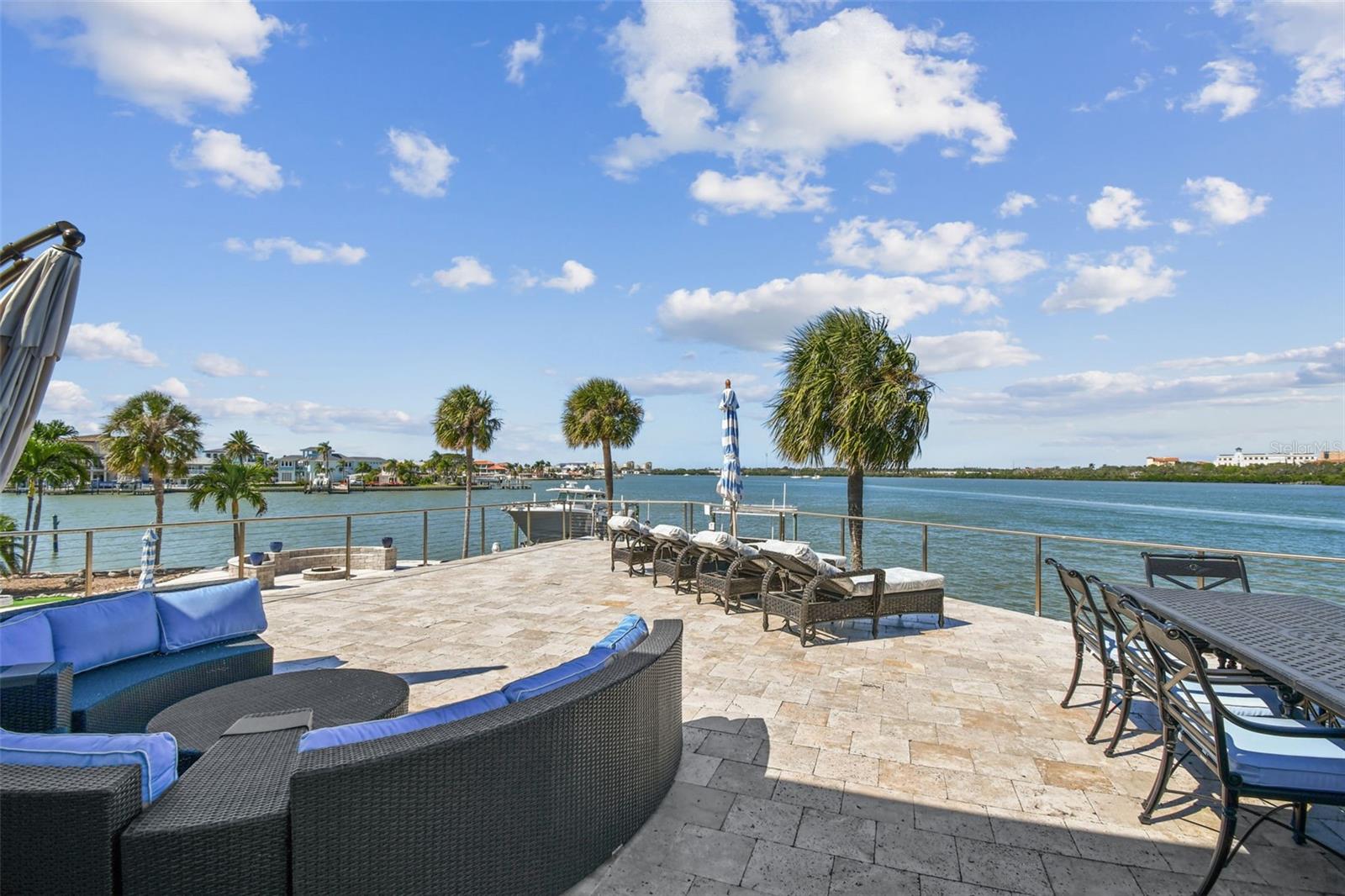 582 JOHNS PASS AVE — photo 35
