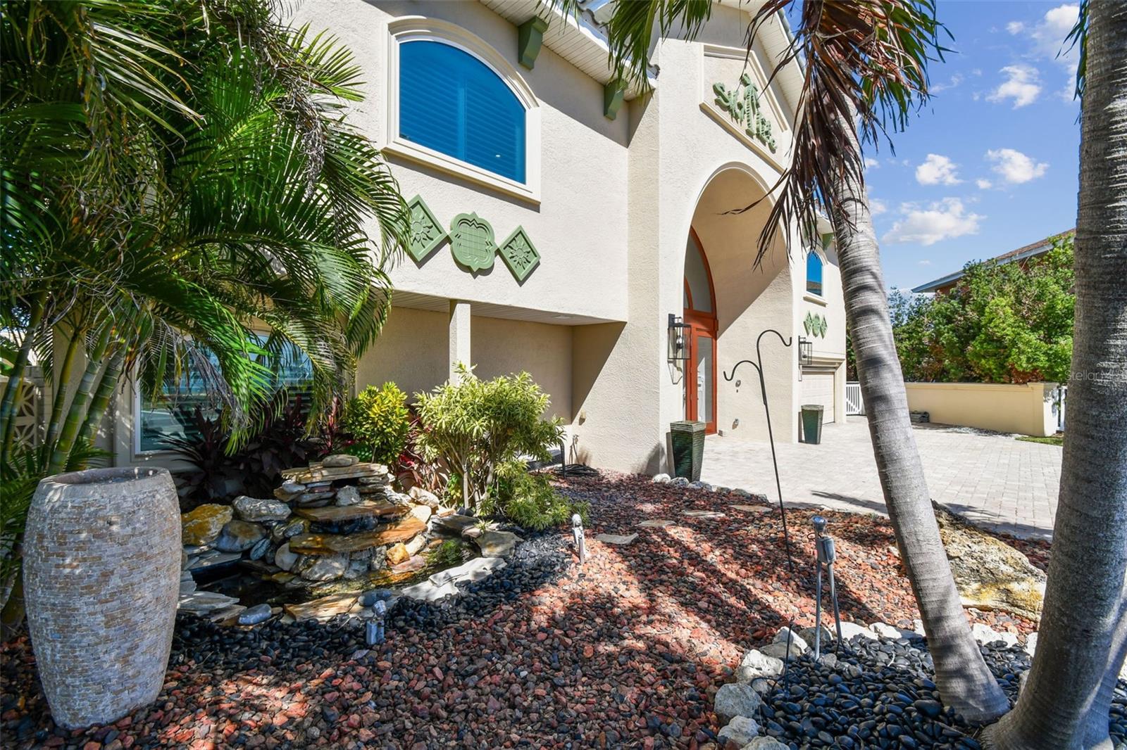 582 JOHNS PASS AVE — photo 9