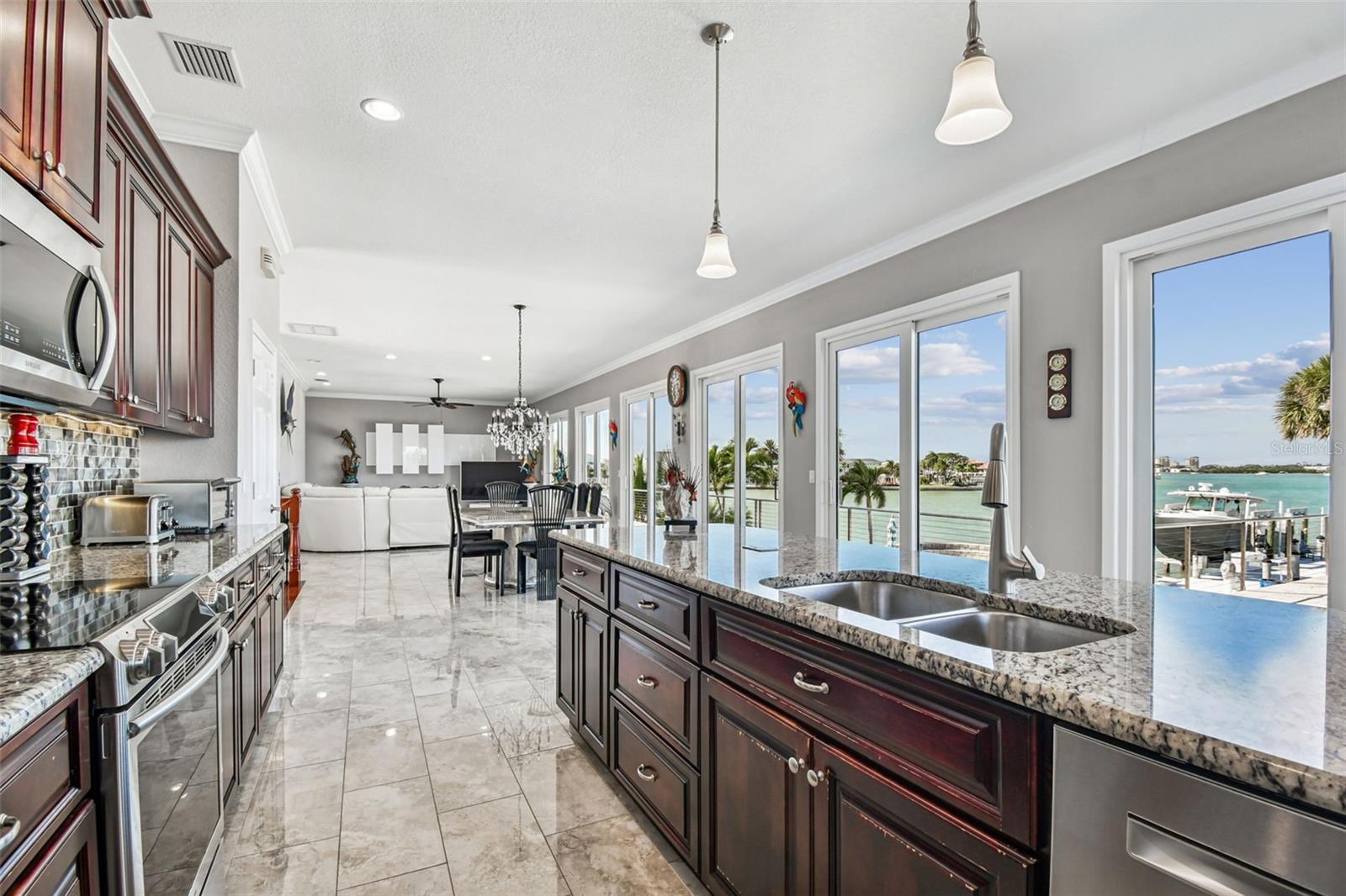 582 JOHNS PASS AVE — photo 25