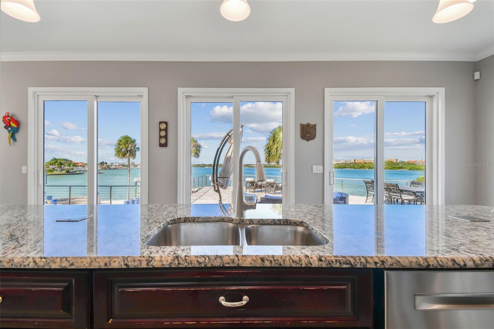 582 JOHNS PASS AVE — photo 27