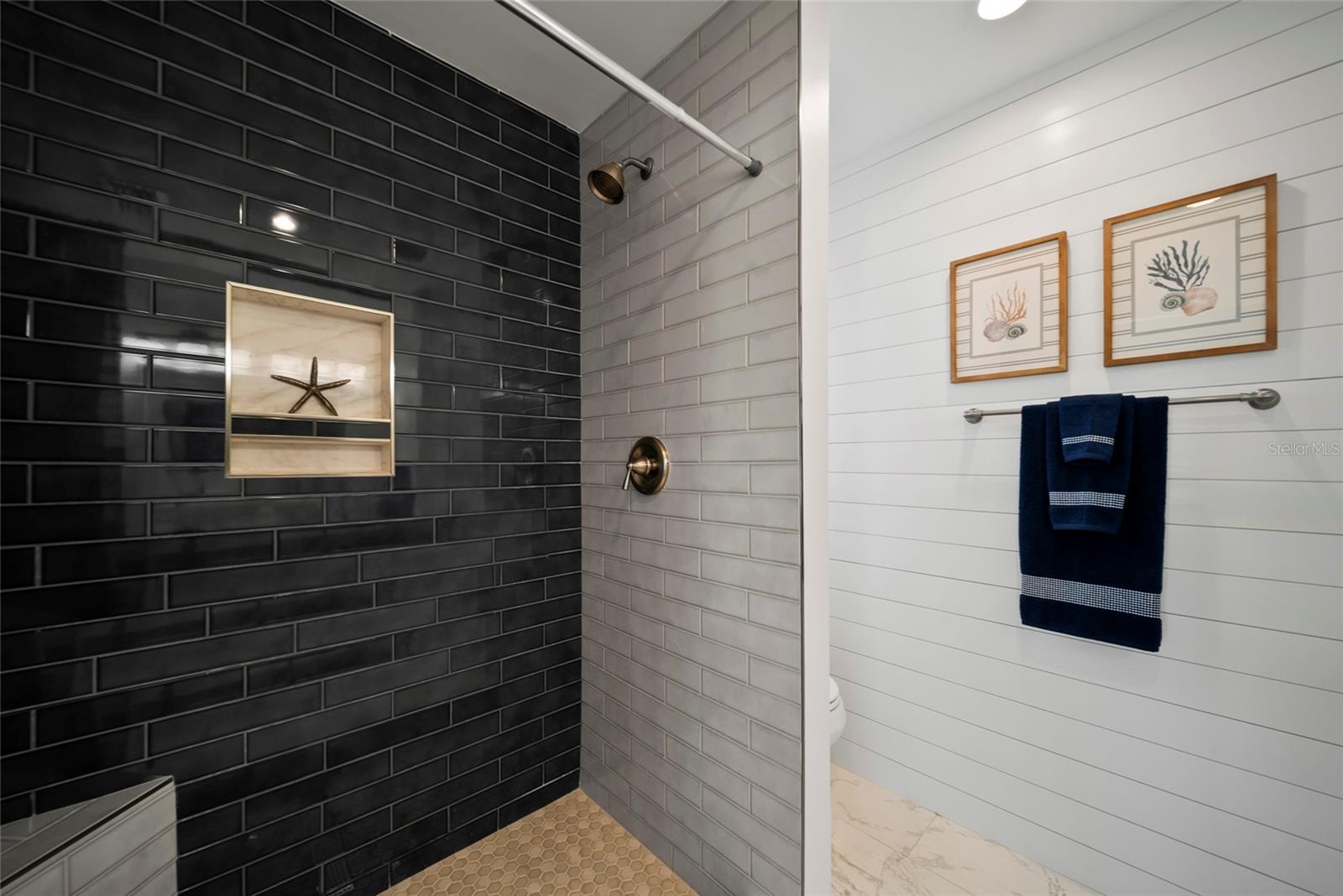 15564 BERTRAM DR — photo 17