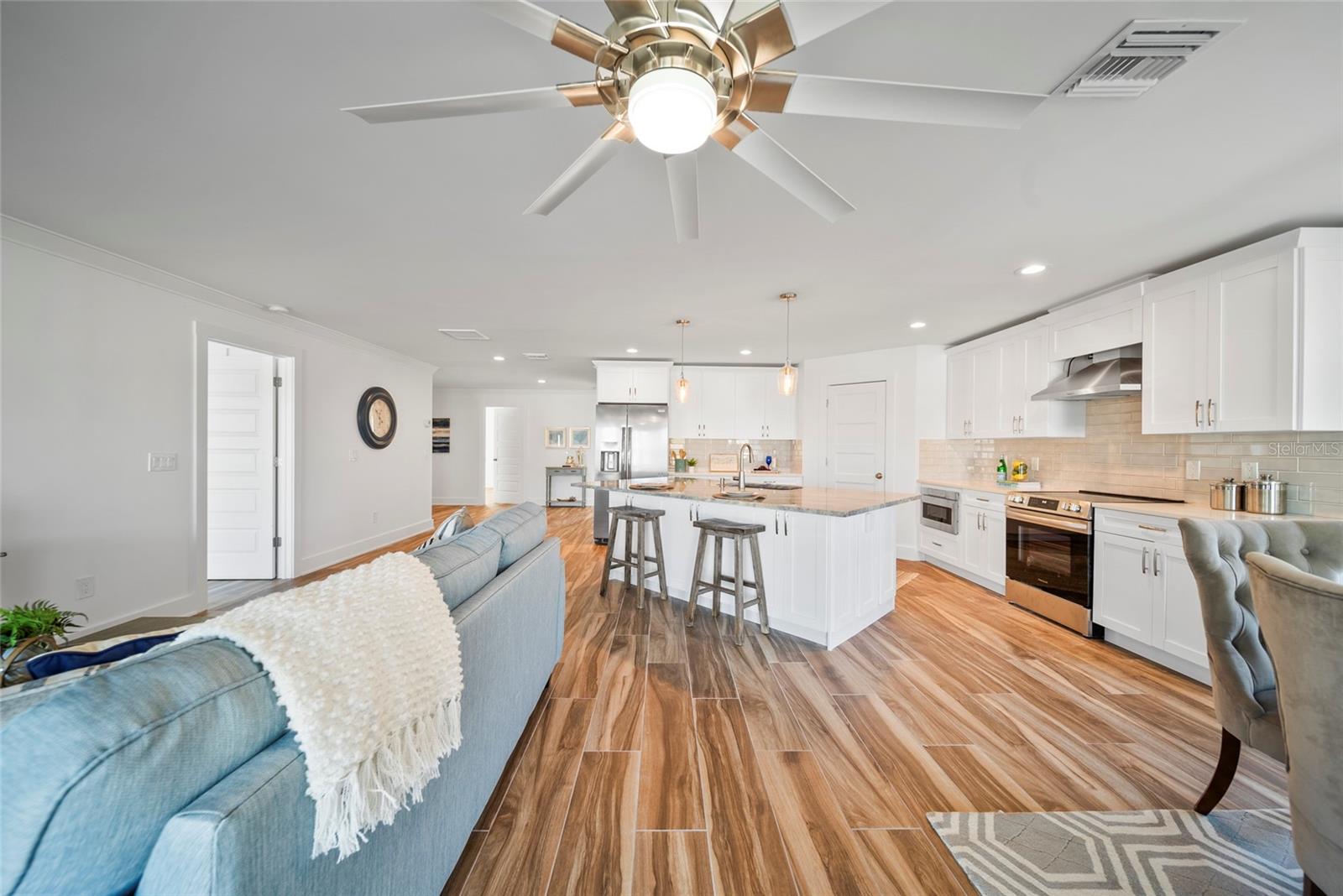 15564 BERTRAM DR — photo 10