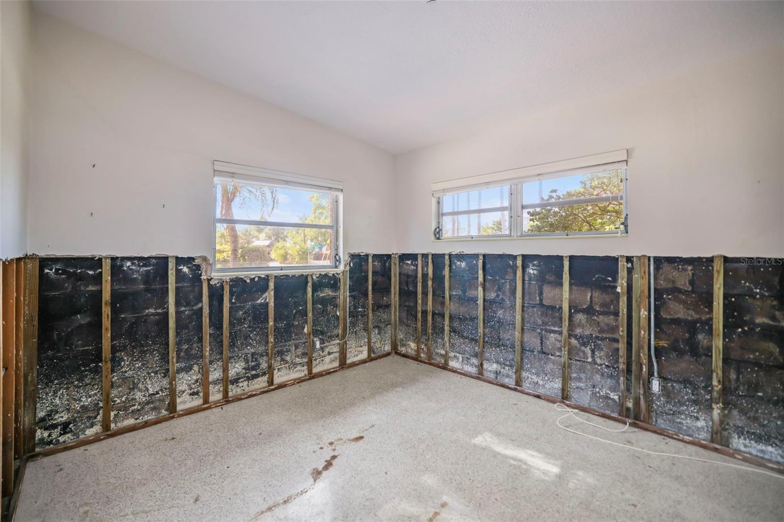 11921 LAGOON LN — photo 23