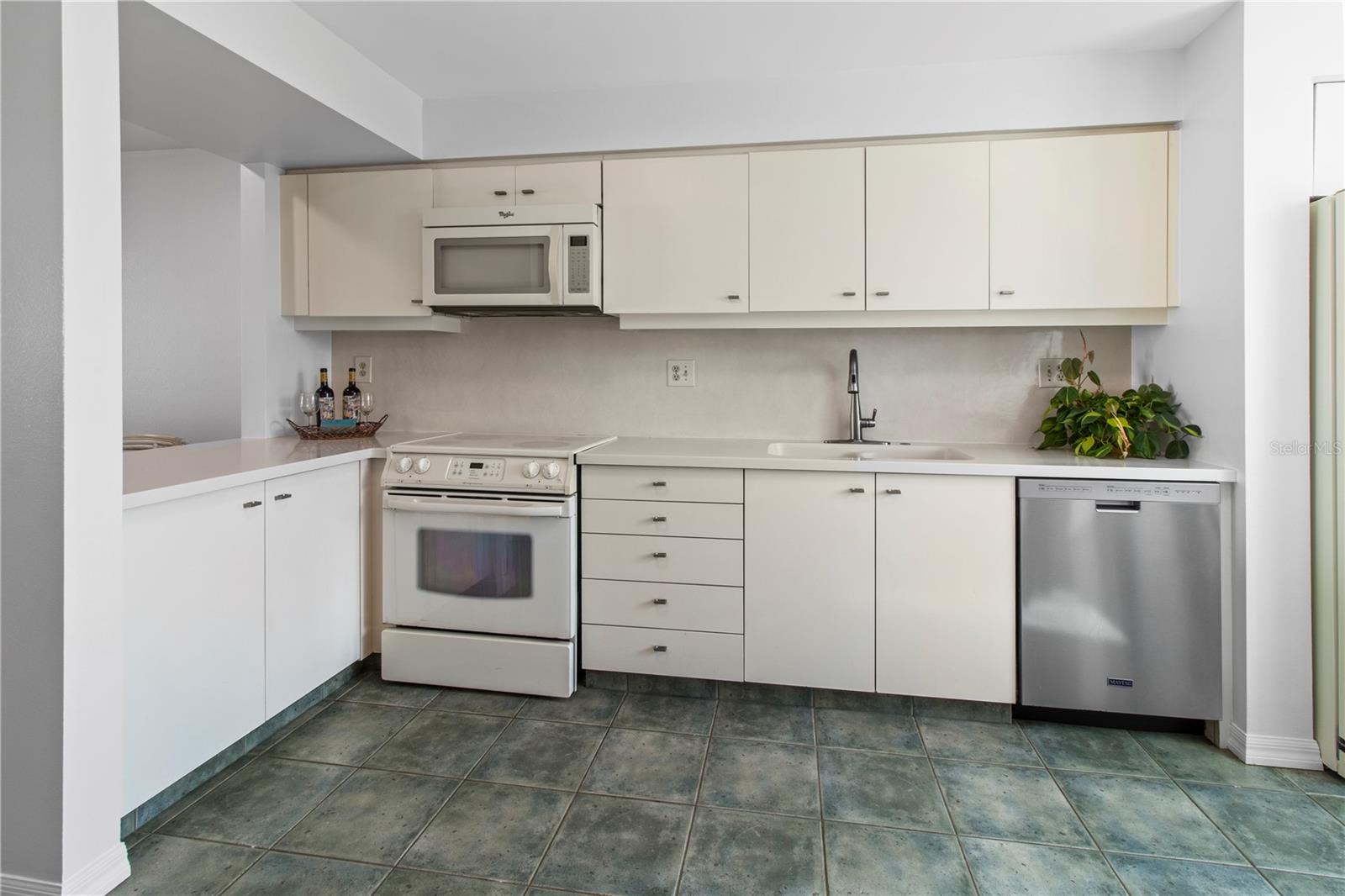 829 BAYPORT WAY #829 — photo 9