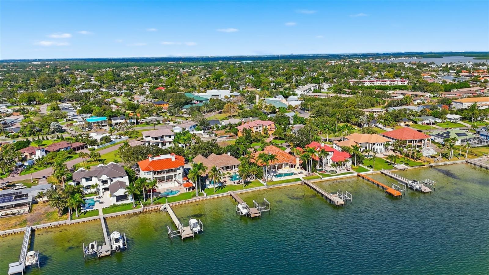 4324 BAYSHORE BLVD NE — photo 9