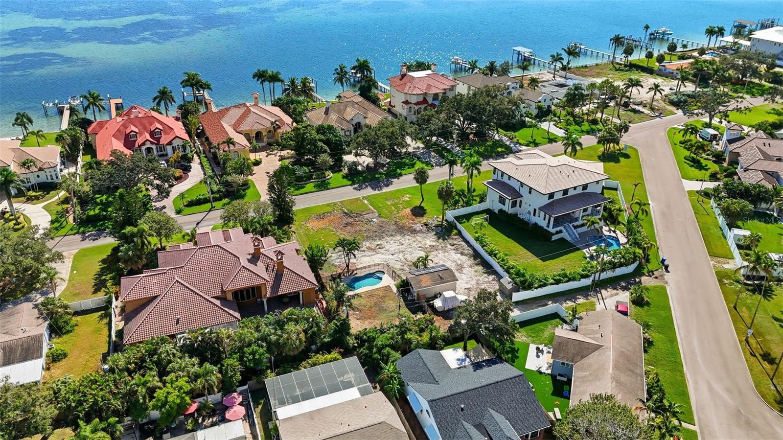 4324 BAYSHORE BLVD NE — photo 4