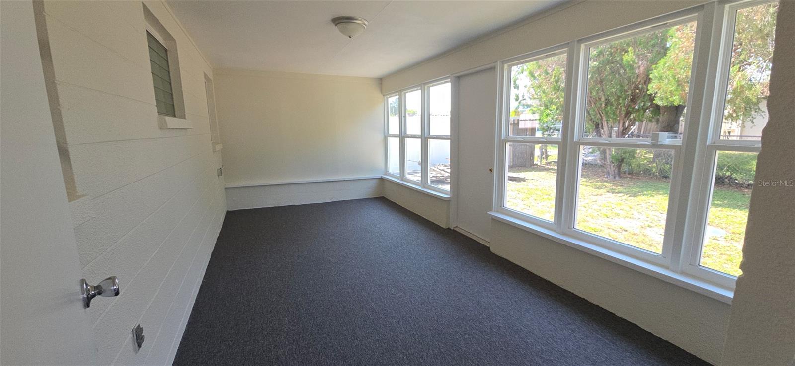 4102 DALWOOD DR — photo 18