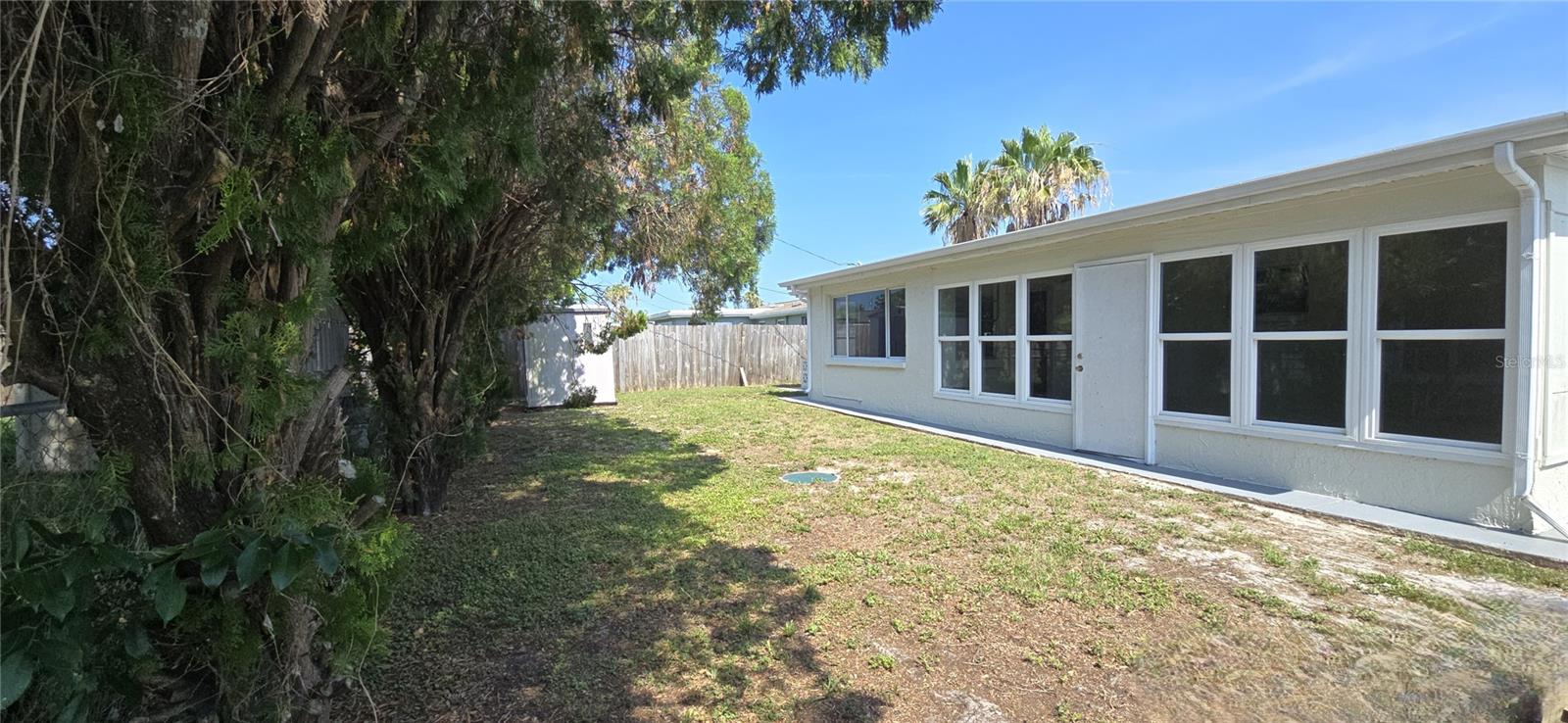 4102 DALWOOD DR — photo 24