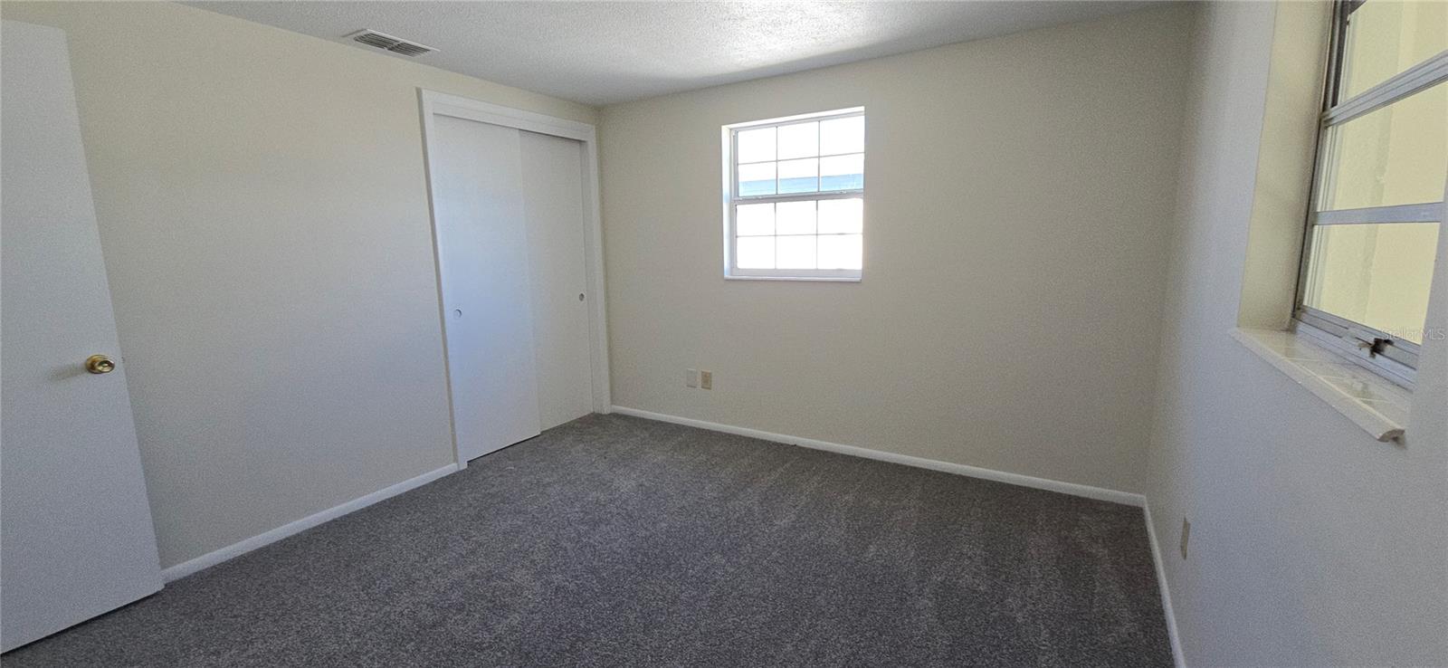 4102 DALWOOD DR — photo 16