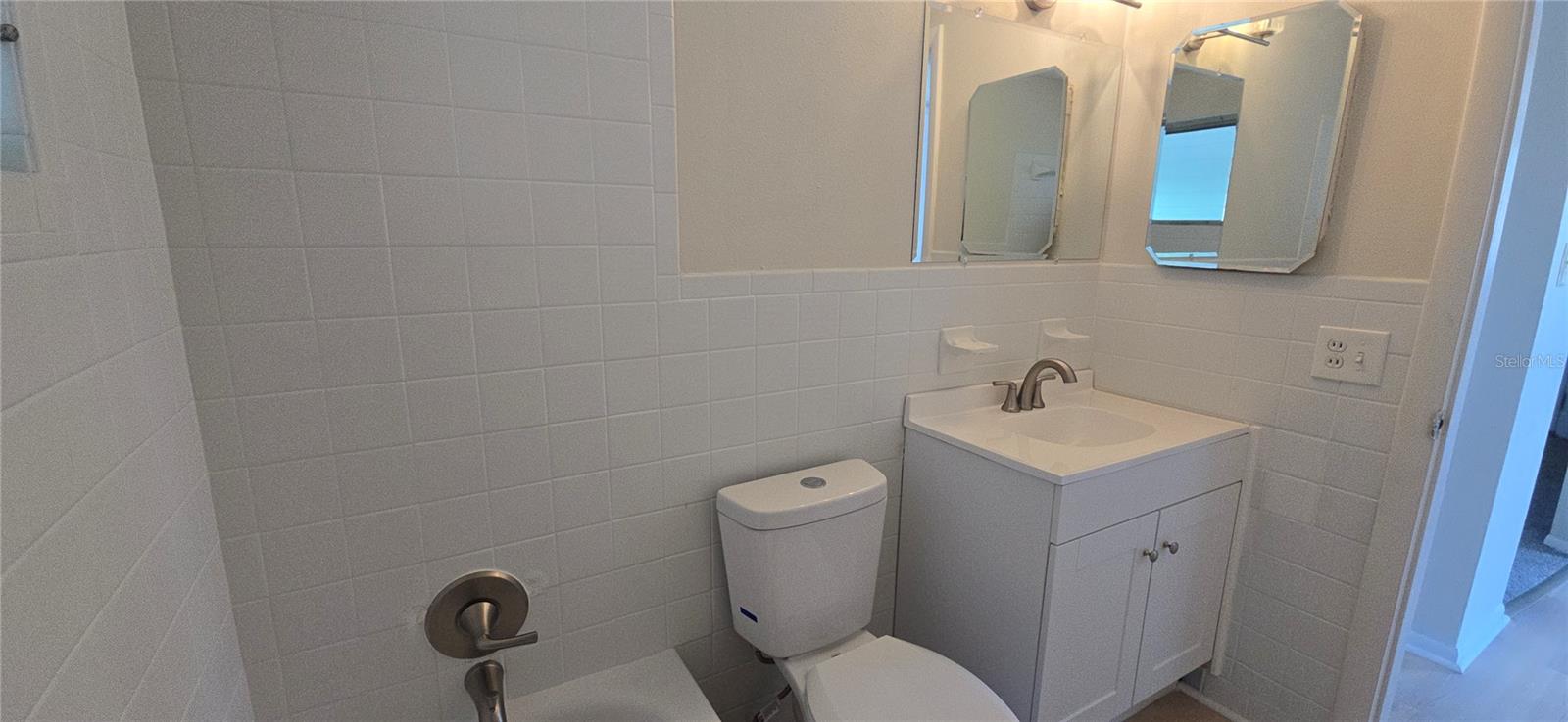 4102 DALWOOD DR — photo 7