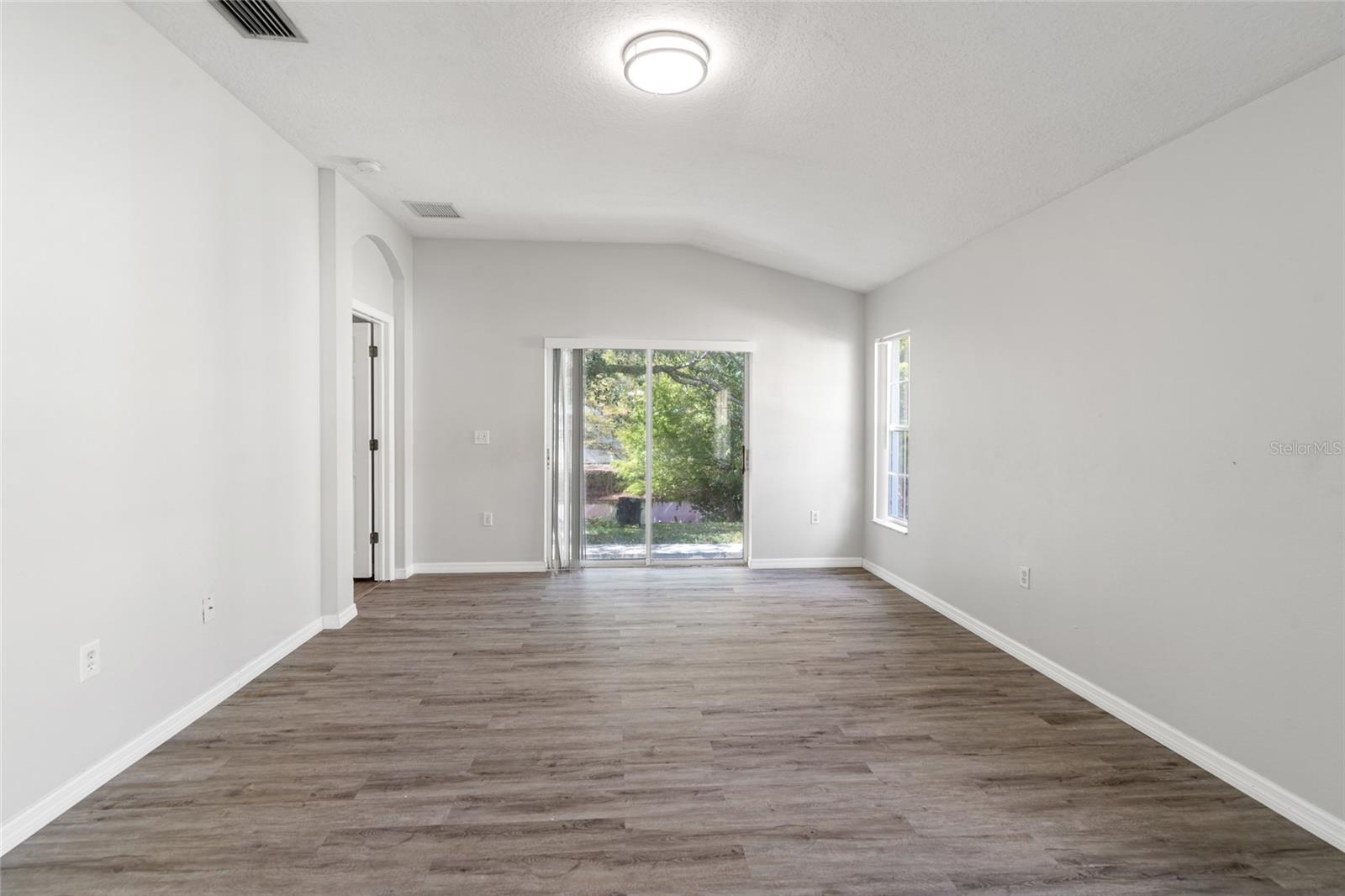 5727 AUTUMN SHIRE DR — photo 21
