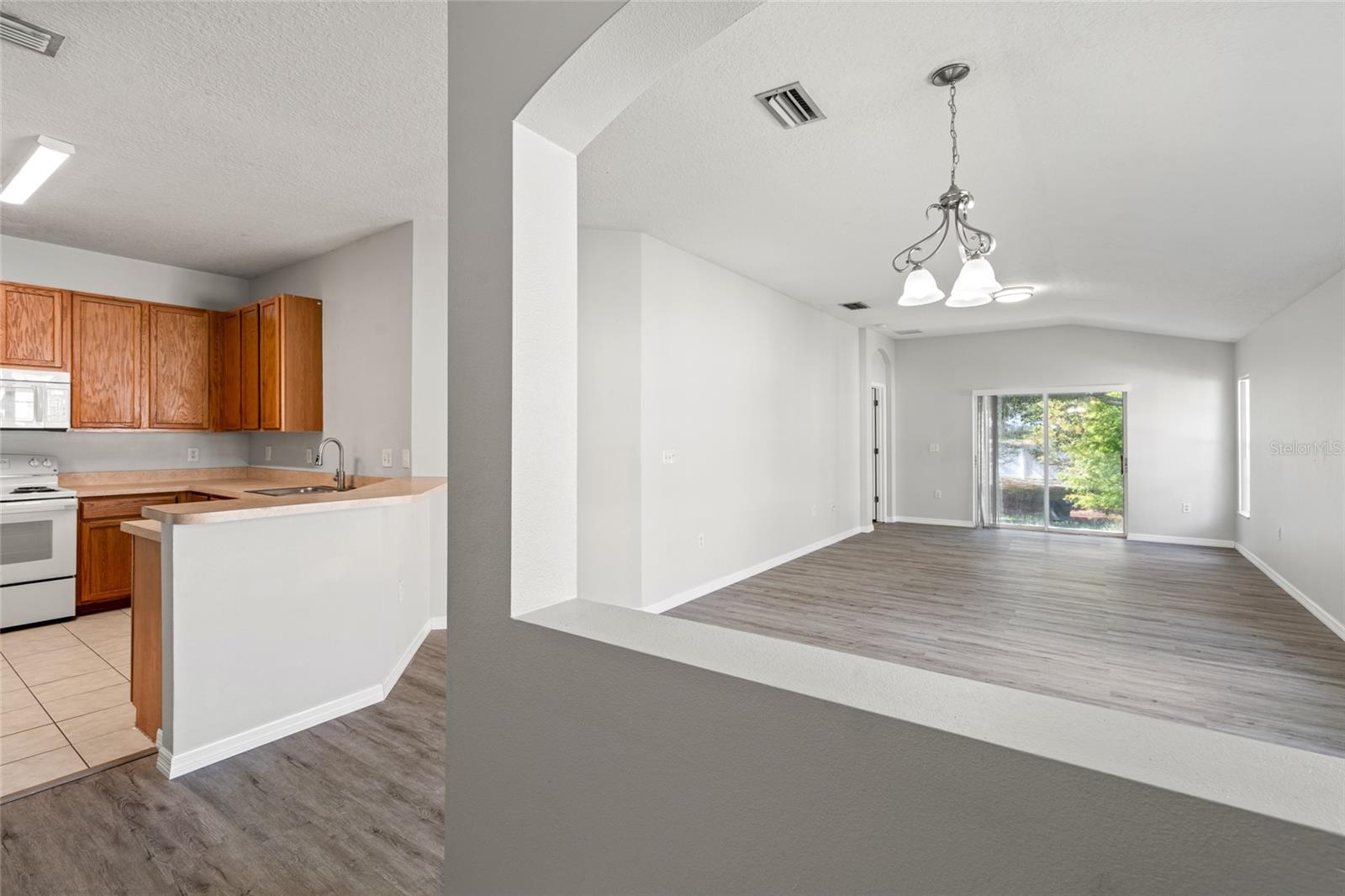 5727 AUTUMN SHIRE DR — photo 4