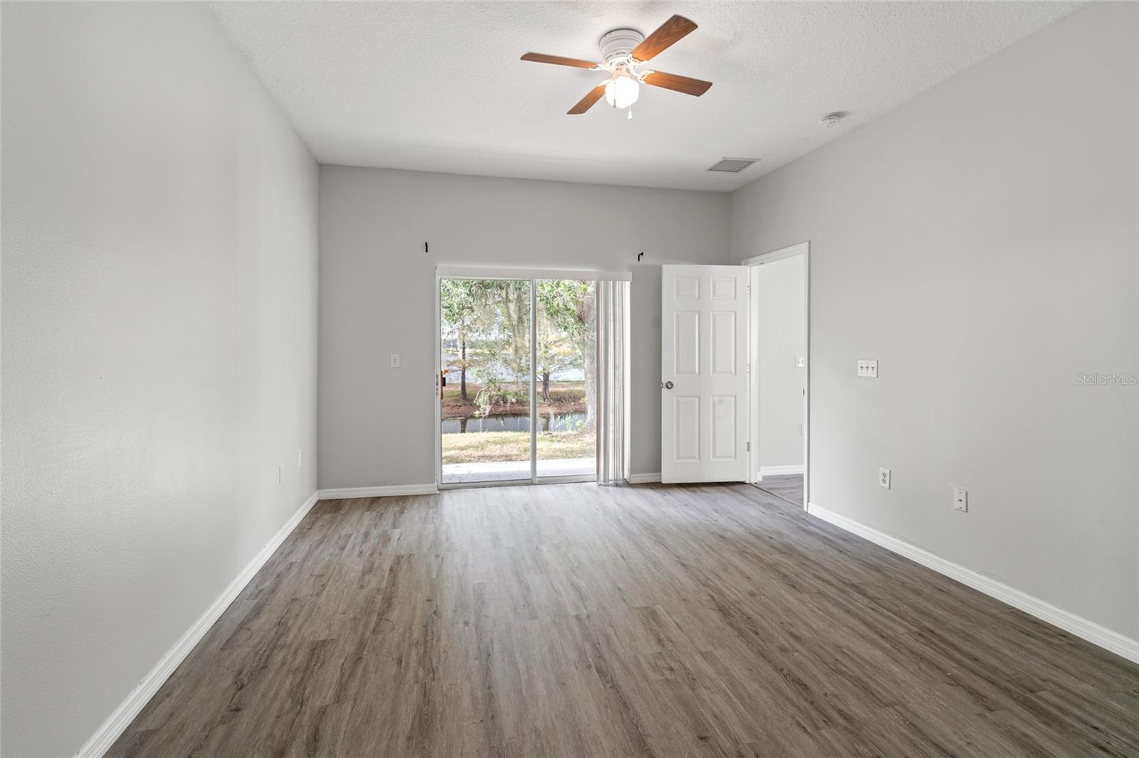 5727 AUTUMN SHIRE DR — photo 5