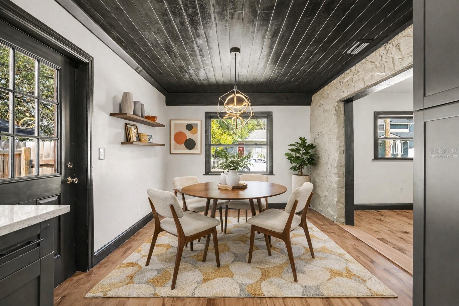 1221 E EMMA ST — photo 4