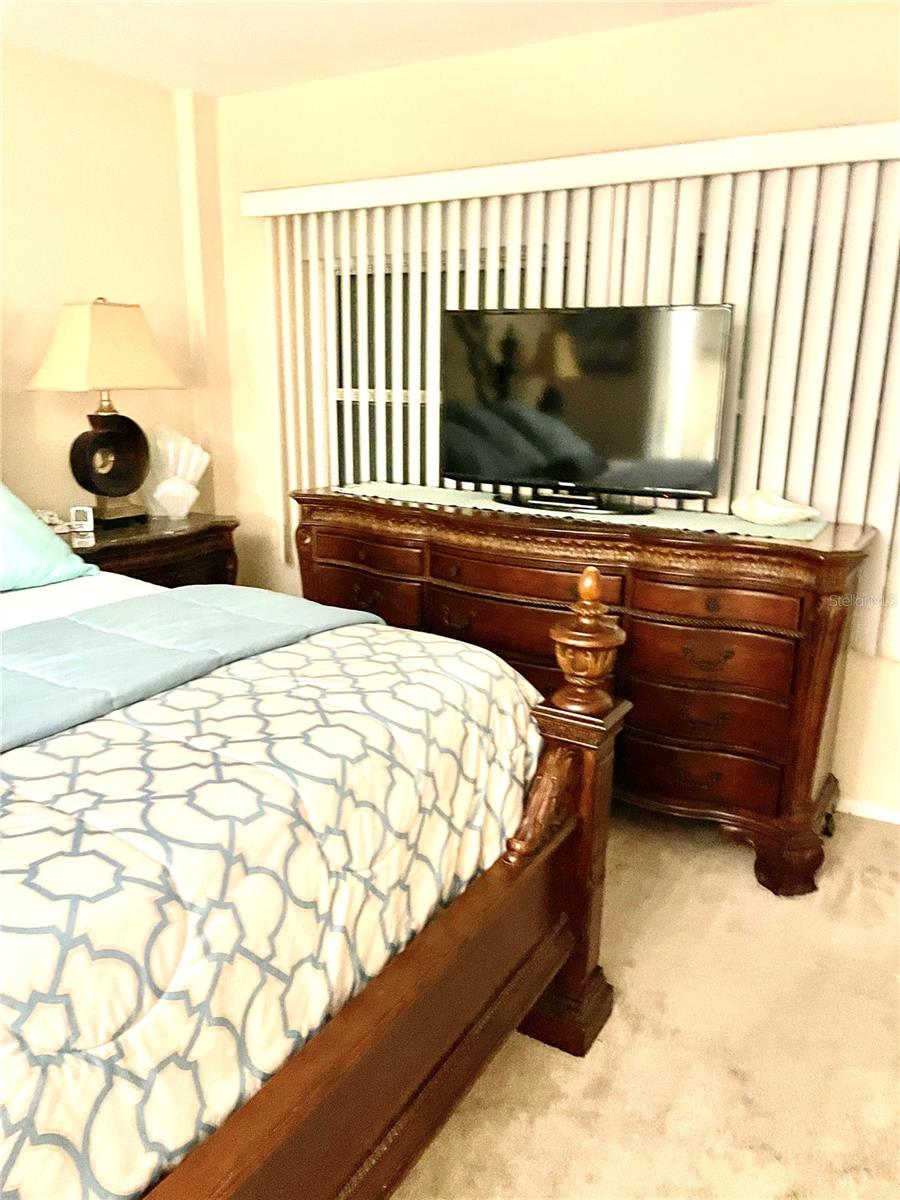 4650 COVE CIR #402 — photo 19