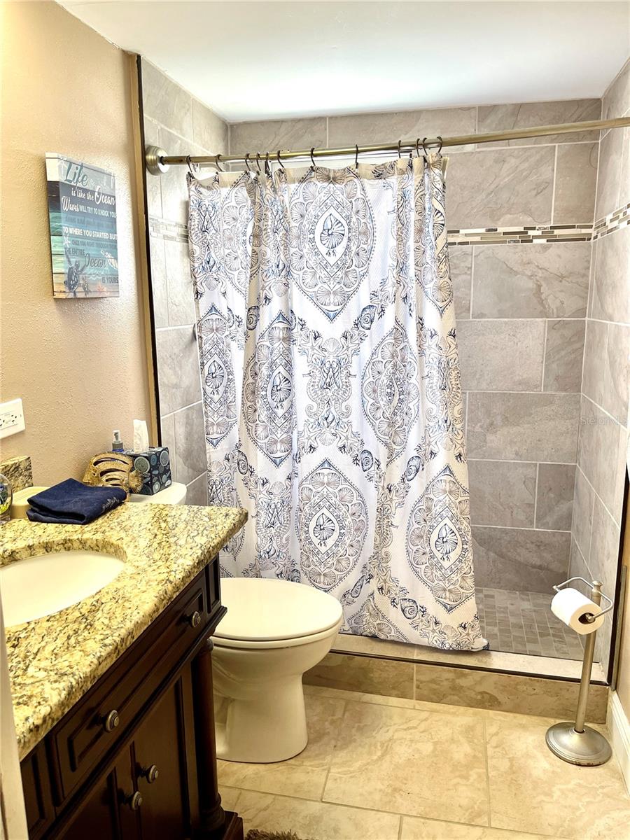 4650 COVE CIR #402 — photo 33