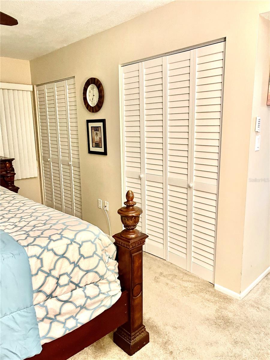 4650 COVE CIR #402 — photo 22