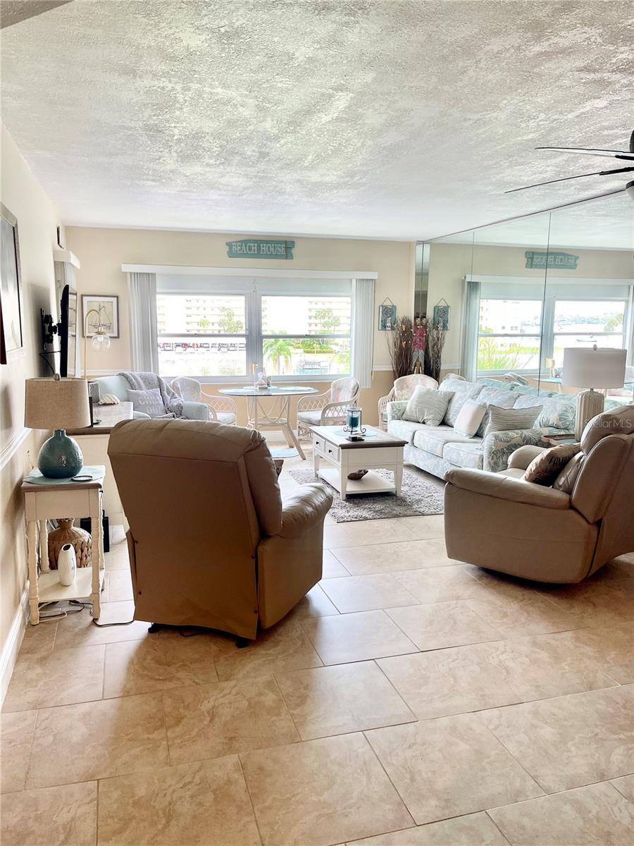 4650 COVE CIR #402 — photo 10