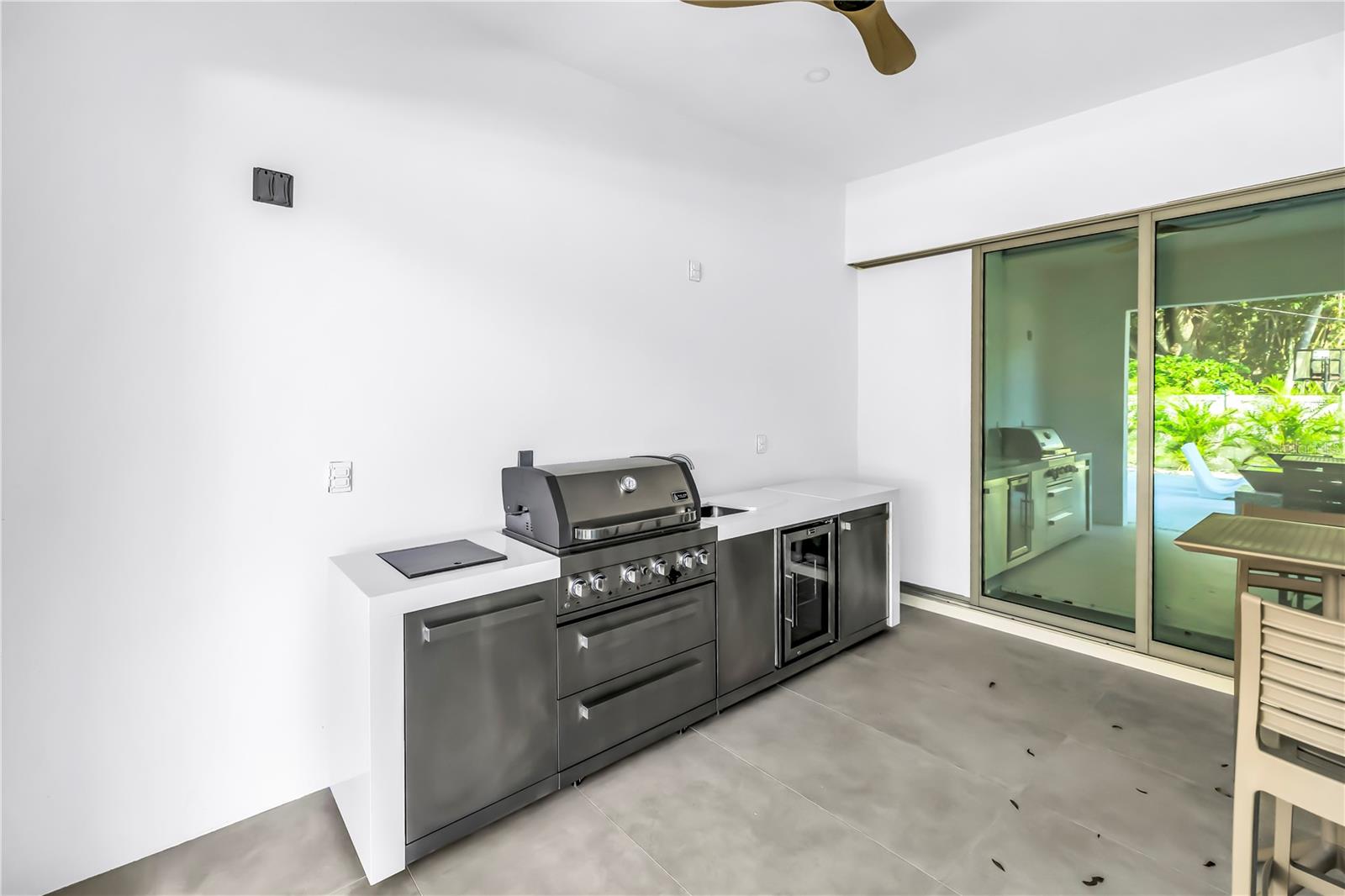 2305 TEMPLE ST — photo 59