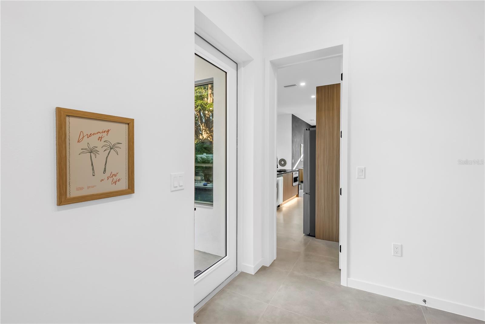 2305 TEMPLE ST — photo 28
