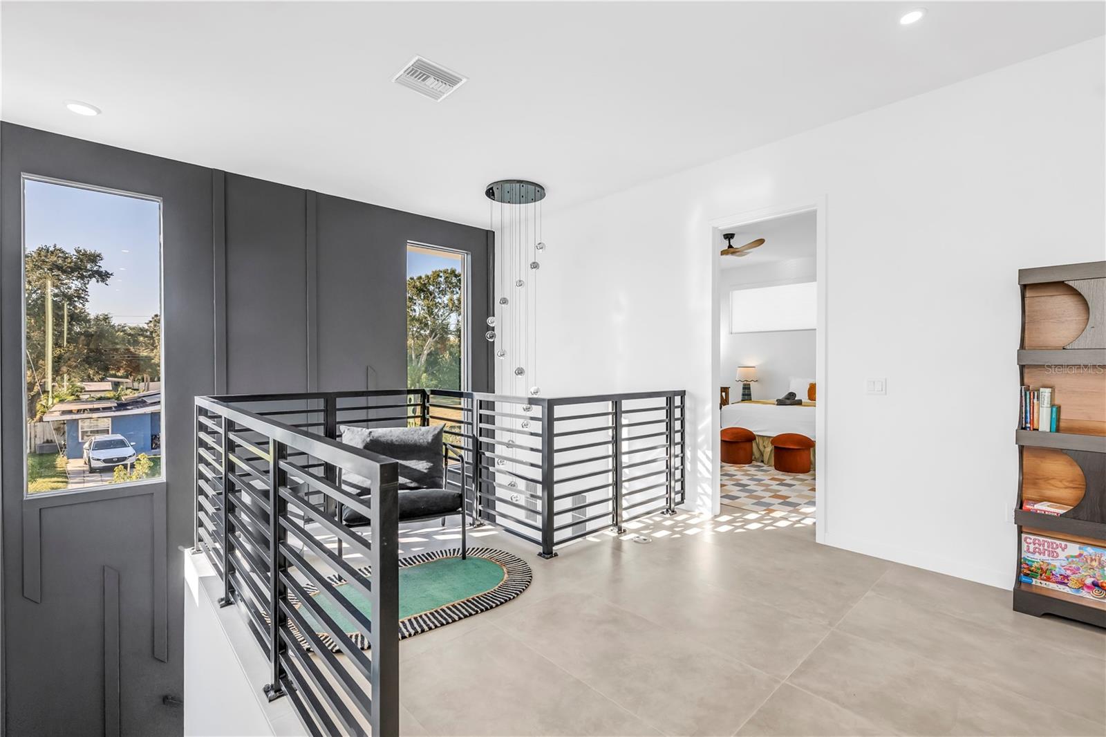 2305 TEMPLE ST — photo 34