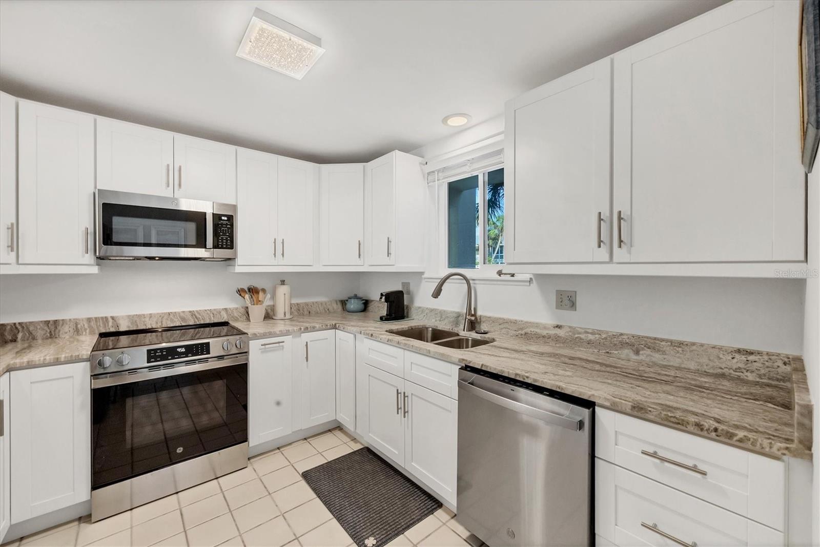 500 S WASHINGTON DR #3A — photo 8