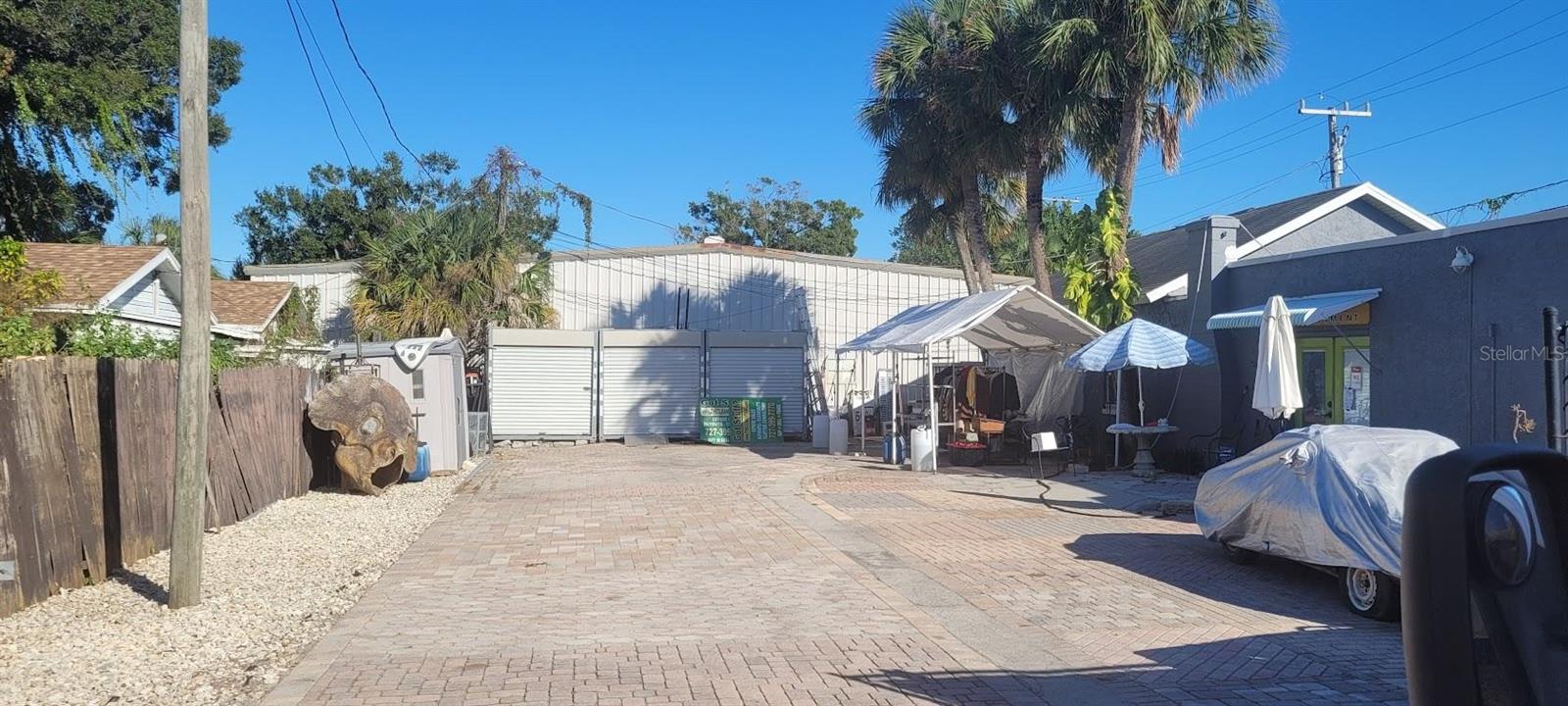 5205 HAINES RD N — photo 4