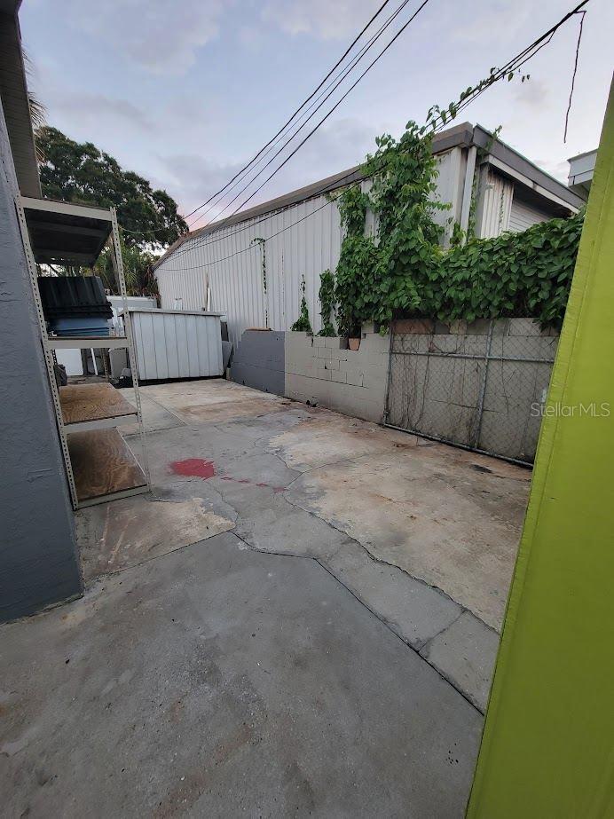 5205 HAINES RD N — photo 33