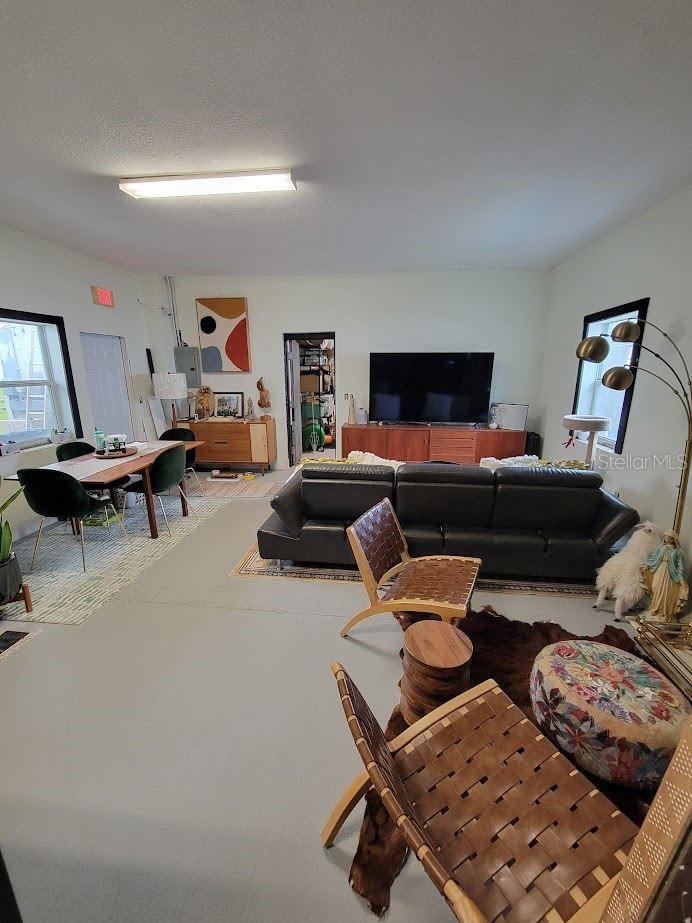 5205 HAINES RD N — photo 10