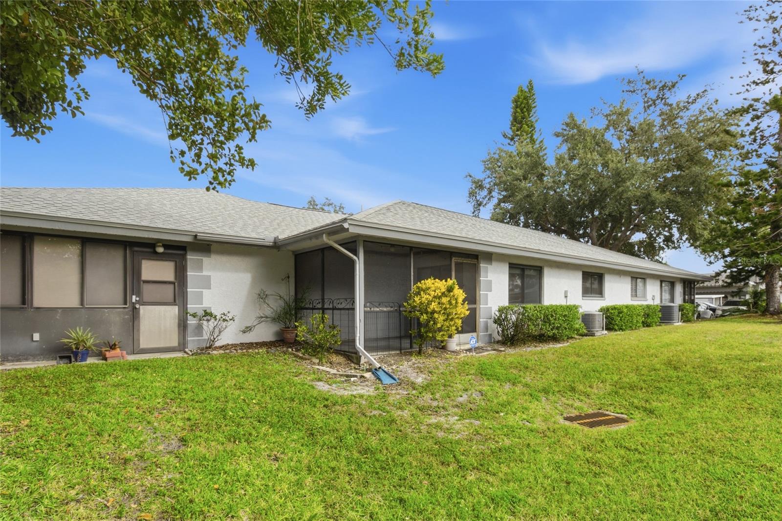 2701 COUNTRYSIDE BLVD #102 — photo 43
