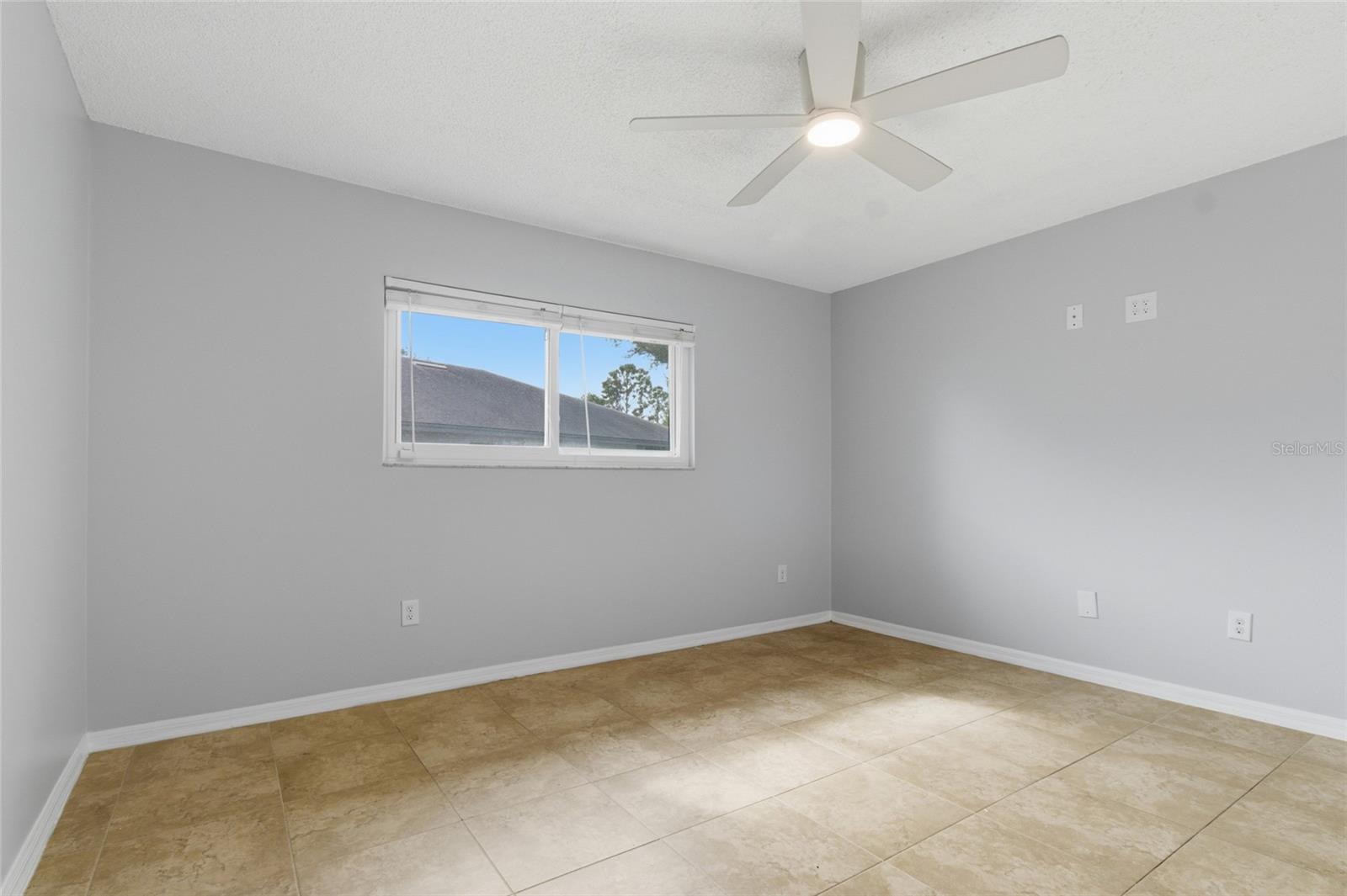 2701 COUNTRYSIDE BLVD #102 — photo 35