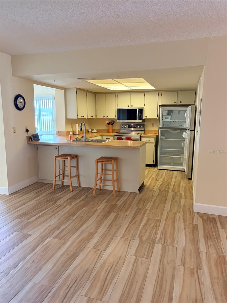 2117 HARLESTON #2117 — photo 5